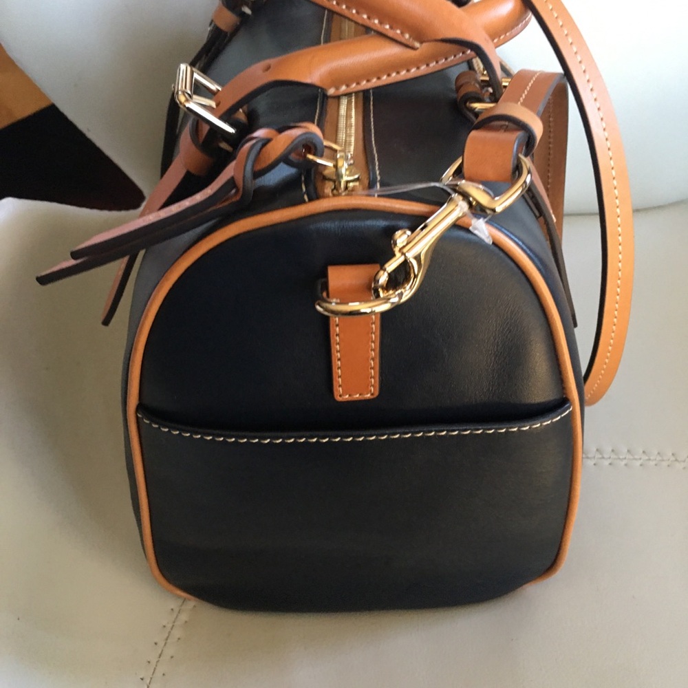 Dooney & Bourke Midnight Blue and Tan Handbag - Picture 3 of 12